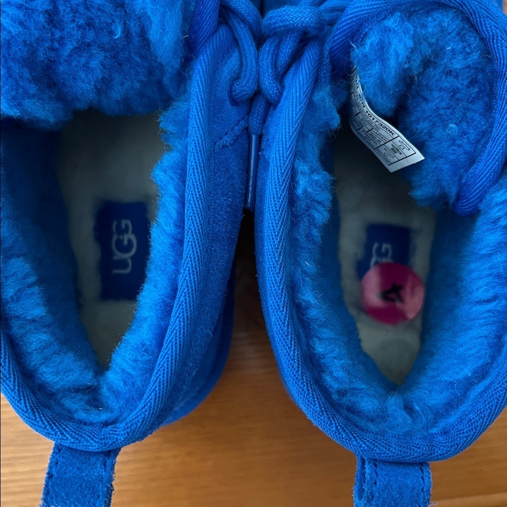 UGG AUSTRALIA Neumel II Boots size 4 - Picture 3 of 8
